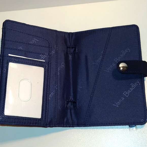 Vera Bradley Travel Wallet - NEW☆ - Picture 5 of 9
